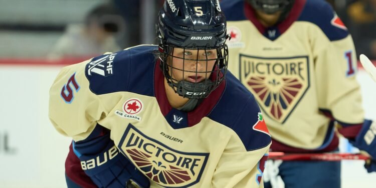 Anna Wilgren with the Montreal Victoire