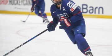 Alex Carpenter of Team USA