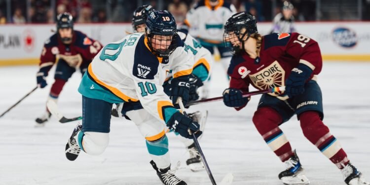 Sarah Fillier of the New York Sirens carries the puck through the neutral zone in Montreal - Photo @ PWHL