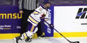 Jamie Nelson with Minnesota State - Photo @ Sam Johnson / Mavericks Athletics